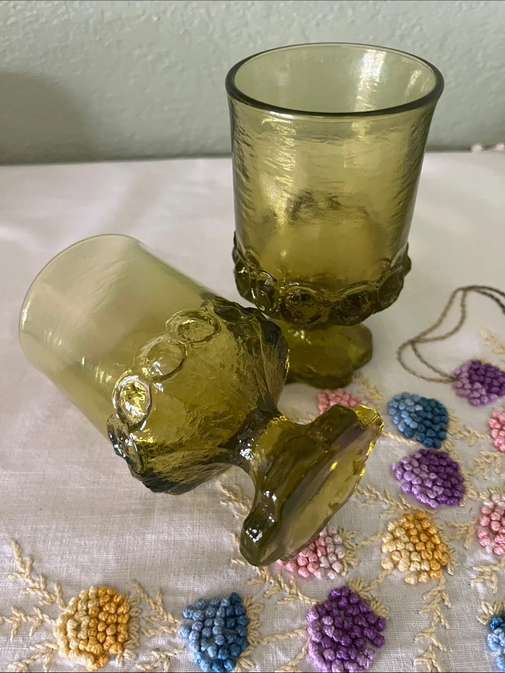 Pair of vintage Tiffin Franciscan Madeira water goblets, Citron Olive, UV glow